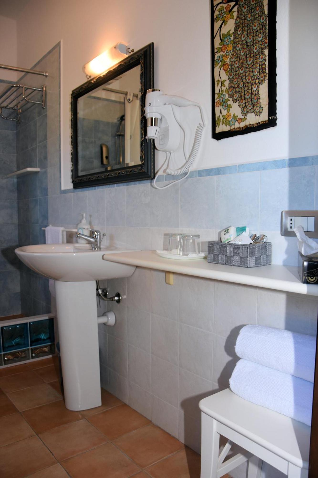 Guest House La Carolina Tigliole Exterior photo
