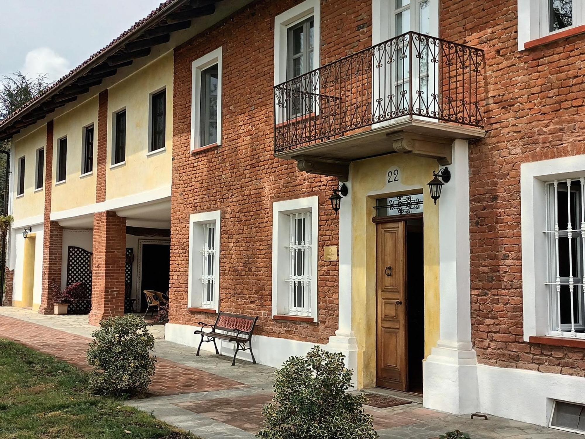 Guest House La Carolina Tigliole Exterior photo